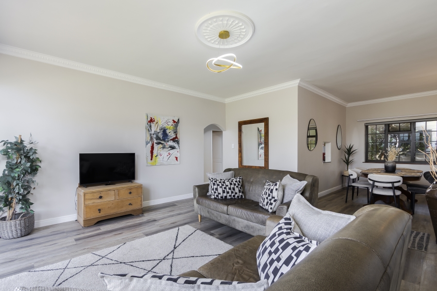 2 Bedroom Property for Sale in Roundhay Western Cape